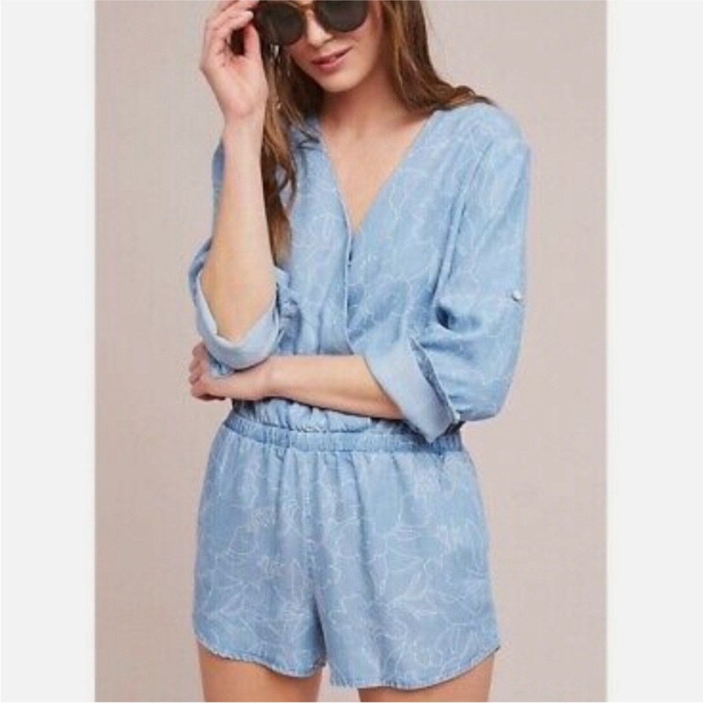 Anthropologie Cloth & Stone Light Blue Floral Romper Chambray Small